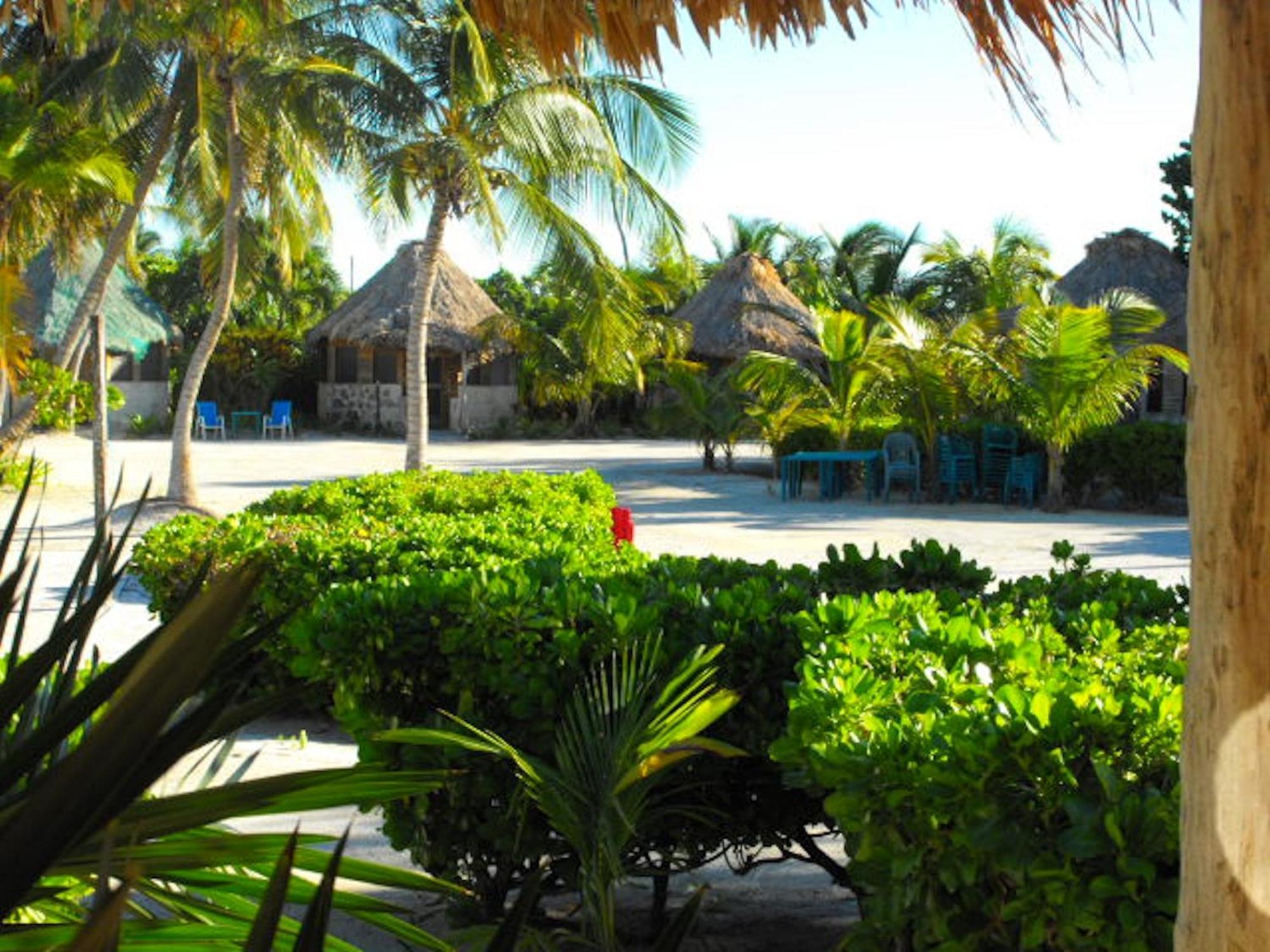 Costa De Cocos Hotel ซาคาลัก ภายนอก รูปภาพ